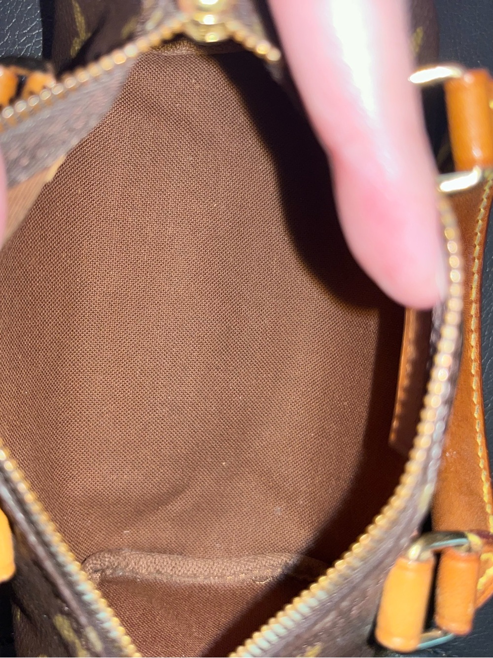 Louis Vuitton Monogram Mini Speedy - Picture 13 of 16